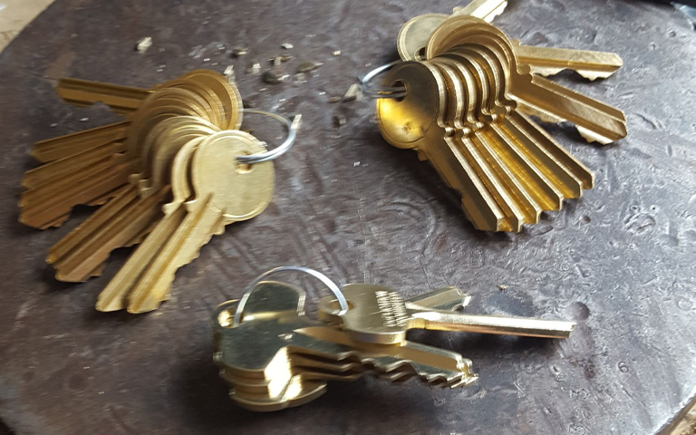 Houston Key Maker - Rekey Locks - exchang key fob, remote, damaged